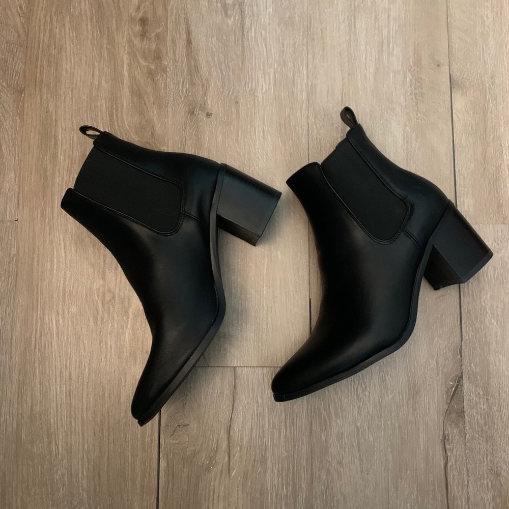 Black ankle booties